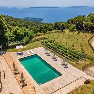  Hébergement de vacances Relais Du Vieux Sauvaire